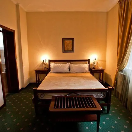 Hotel Pensiunea La Residenza 3*